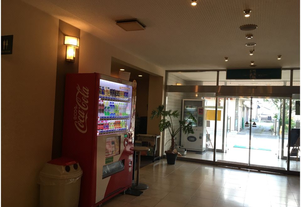 2. 어번 호텔 코쿠..