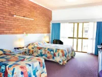 Litchfield Outback Resort Hotels in Batchelor
