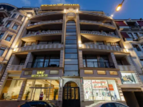 Hotel Monarch Hotels in Batumi