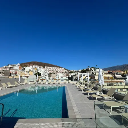 Hotel Reveron Plaza