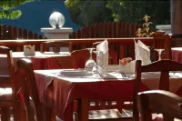 Bernique Guesthouse - breakfast