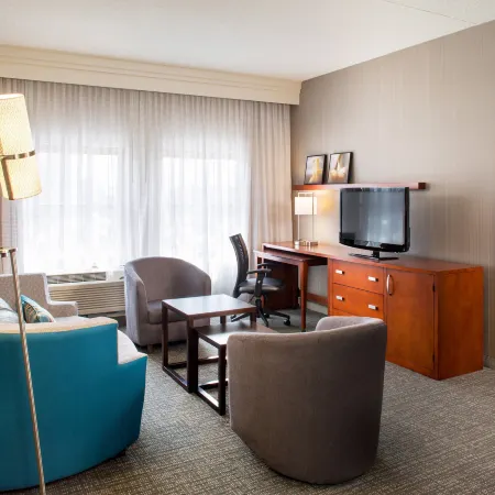 Courtyard Providence Downtown Отели рядом с достопримечательностью «Тэйер-стрит»