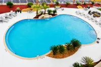 Doubletree by Hilton Dothan - Pools