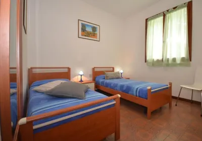 Vibrant Apartment with Garden in Lignano Sabbiadoro