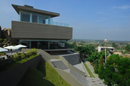 Honeyberg Resort Отели рядом с достопримечательностью «The Hidden Castle»