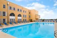 Hilton New Orleans Riverside - Pools