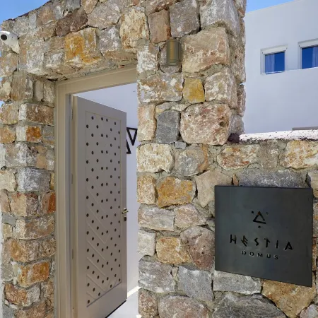 Domus Hestia Suites