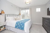 Free Golf Cart! Luxe Townhome Near Grand Park!