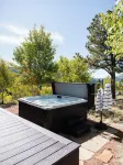 Little Topsey Modern Mountain Cabin  - Custom Home - Hot Tub - Mountain Views