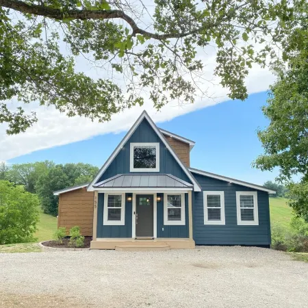 Family Cabin with Pond Near Branson
