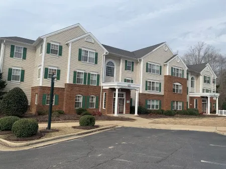 Explore Busch Gardens w/ animals and rides! Stay at a nearby 2BDR townhome soon