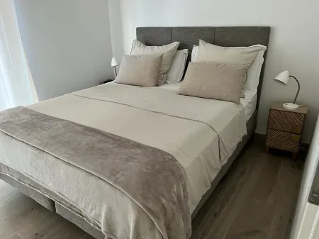 Superb new designer house with panoramic sea views