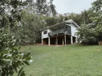 Possums Retreat - Private Spacious Cottage with Hydrotherapy Spa