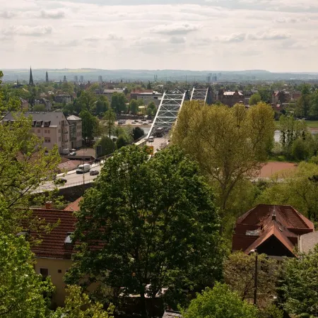 Spacious vacation apartment on the Elbe slope - directly on the Blue Wonder