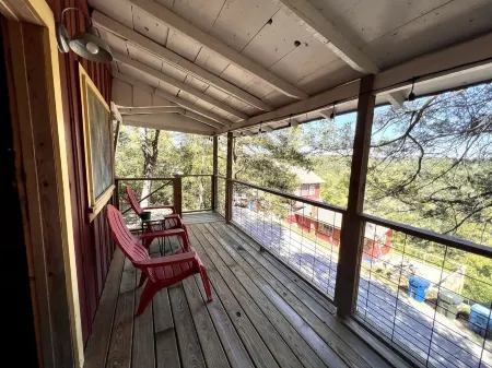 Romantic Cabin with Jetted Tub!  Minutes to Branson Landing and 76 Strip