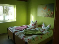 Ferienhaus "zur Trapperstation" in Dörflicher Natur mit Terrasse Hotels in Schorstedt