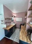 Downtown Studio- Close to CC