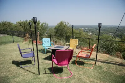 Beautiful Historic Home overlooking Downtown/BOK Hotels near Gilcrease Museum