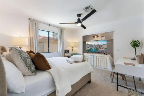 Hidden Gem! 2 Bed 2 Bath - Close to the Strip & Allegiant Stadium