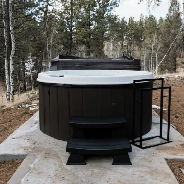 -Into the Woods A-Frame- Hot Tub- Fire Pit-