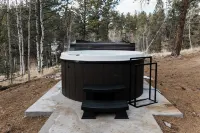 -Into the Woods A-Frame- Hot Tub- Fire Pit-