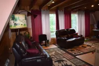 Charming and Spacious A-Frame minutes from James Creek Launch - Raystown Lake