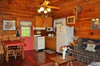 Deer Country Vacation Cabins #1 - Long Range View, Dogs Friendly
