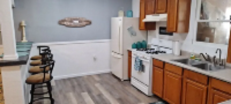 Guesthouse/apartment 5 minutes from Hospital,  convenient center, and freeway