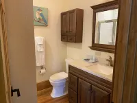 Main Street Retreats 103 Brand New Downtown Apt 103