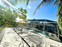 Coco Cabana Villa -5 miles to beach- heated pool