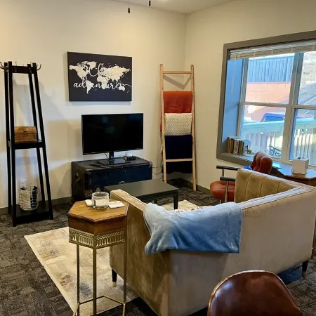 Downtown 2BR Apartment