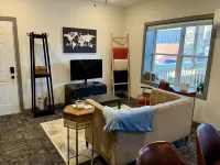 Downtown 2BR Apartment Hotels in Marshall