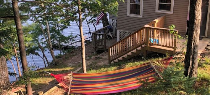Lakefront Cabin Hotels in Kennebec County