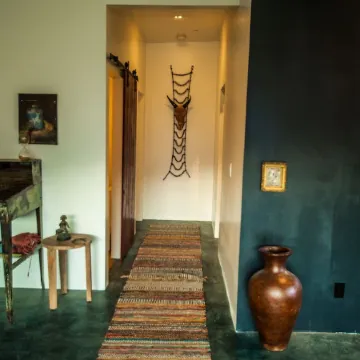 East Wind, unique house with majestic views