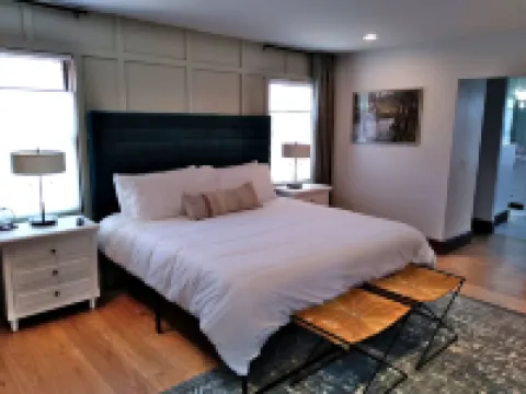 Magnificent 9 bedroom home near Bozeman with private Gallatin River access