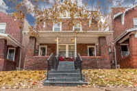 Family Friendly , Fully Renovated 3BR Luxury Home. Centrally located in St.Louis