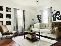 Cozy & Centrally Located APT - KING BED