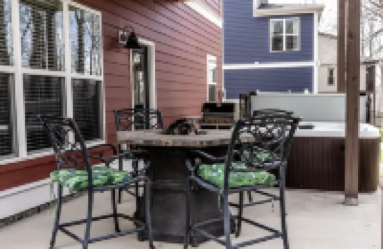 Tennessee Cabin with Hot Tub and Boating Access.