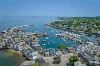 The Bookstore · 2 Private Parking Spots · 2 King Beds · Downtown Rockport·
