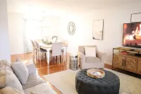 Family friendly Spacious 4 bedroom 3 bathroom getaway