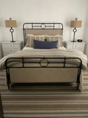 Adorable 1 Bedroom Cottage