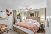 Private Backyard w/ Heated Pool Near Anna Maria Island & Siesta Key Beaches!