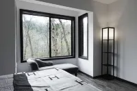 BLVCK Cabin w/ HotTub in the Mountains near Bushkill Falls