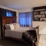 The Holly House. Comfort and Stylish charm. Hotels in Belleville