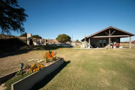 CHARMING renovated barn with swimming pool & hot tub!