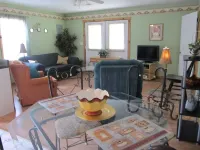 GREAT DEAL $85 per night ON BEAUTIFUL HIAWASSEE RIVER