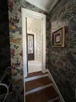 Quirky historic home, fully renovated! Designer interior! Plush linens! Firepit!