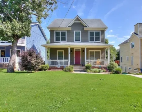 Beautiful Downtown Brick Road Home Oasis With Stadium View