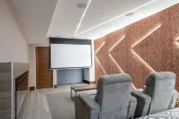 Venice/Pool/Hot Tub/BBQ/Home Theater