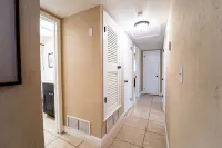 USF Hideaway – Steps from USF & Moffitt, Pet-Friendly 3Br Home with Backyard